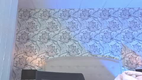 Eliza online show from 04.04.26