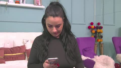 Snapshot of eliza_ibara chatting on 03.10.25 Eliza online show from 03.10.25