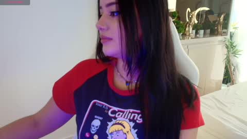 Snapshot of elizabeth_banks21 chatting on 04.17.26 Elezabeth online show from 04.17.26