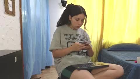 Snapshot of elizabeth_evanz chatting on 01.18.25 elizabeth online show from 01.18.25