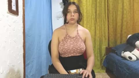 Snapshot of elizabeth_evanz chatting on 02.04.25 elizabeth online show from 02.04.25