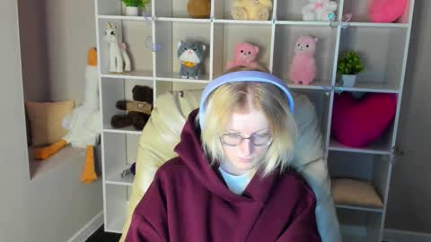 Elizabeth online show from 12.16.25