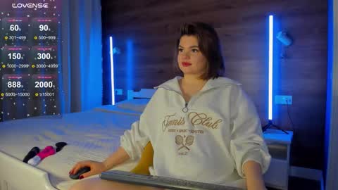 Snapshot of elizabeth_hottie chatting on 09.27.25 Elizabeth online show from 09.27.25