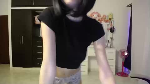 Snapshot of elizabeth_rose02 chatting on 09.18.25  Elizabeth  online show from 09.18.25