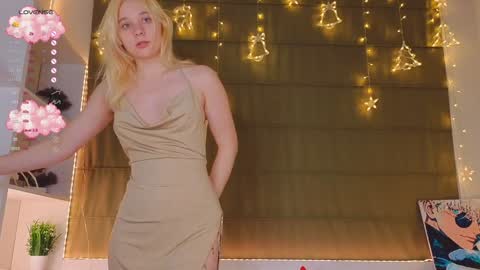 Snapshot of elizabethandersen chatting on 02.08.25 Elizabeth online show from 02.08.25