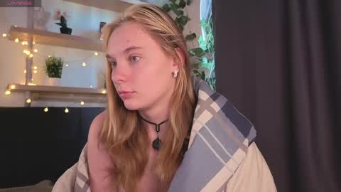 Snapshot of elizabethandersen chatting on 05.17.26 Elizabeth online show from 05.17.26