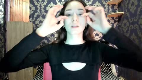 Snapshot of elizabethrice chatting on 02.20.25 elizabethrice online show from 02.20.25