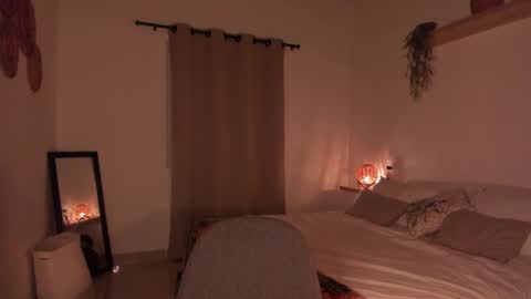 Snapshot of elizabethz chatting on 02.10.25 Tuli online show from 02.10.25