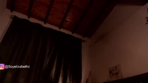 Snapshot of elizabethz chatting on 03.09.25 Tuli online show from 03.09.25