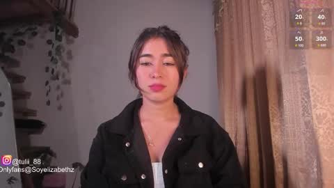 Snapshot of elizabethz chatting on 12.15.25 Tuli online show from 12.15.25