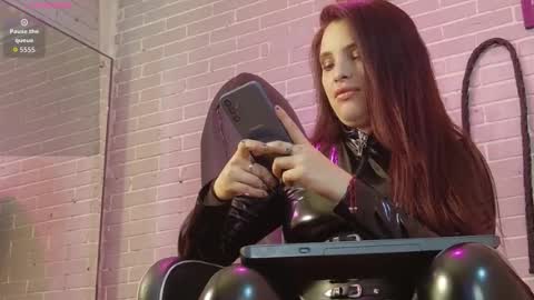   online show from 09.12.25