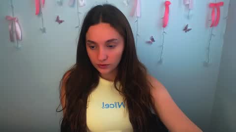 Snapshot of elizsun chatting on 07.10.26 elizsun online show from 07.10.26