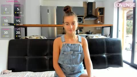 Eliz                               online show from 11.24.25