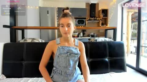 Eliz                               online show from 01.18.26