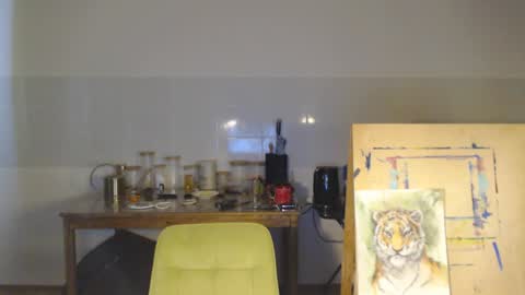 Snapshot of elizzo chatting on 02.06.25 Eliekind online show from 02.06.25