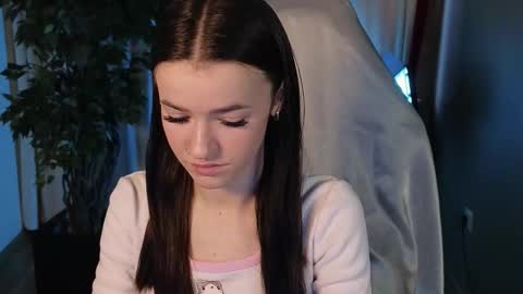 Snapshot of elizzza_ chatting on 10.17.25 elizzza_ online show from 10.17.25
