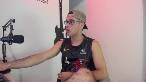 Snapshot of elkin_clark chatting on 02.18.26 Elkin Clark online show from 02.18.26