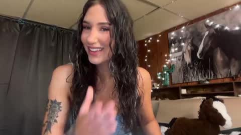 Ella online show from 05.14.26