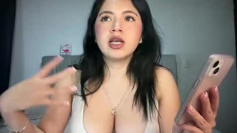 Ella  online show from 10.01.25