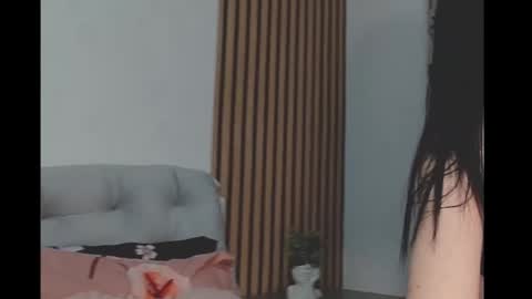 Chloe online show from 12.17.25