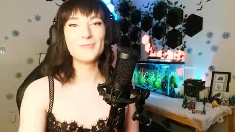 Snapshot of ella_ecstasy chatting on 01.18.25 Ella Ecstasy online show from 01.18.25