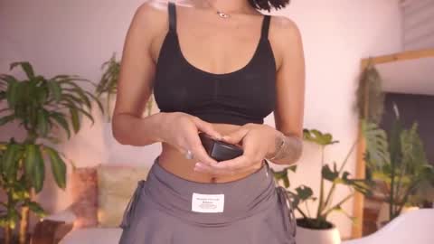 ELLA OWEN online show from 03.28.26