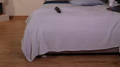 Ella online show from 01.24.25