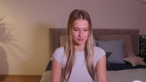 Ella online show from 01.25.25