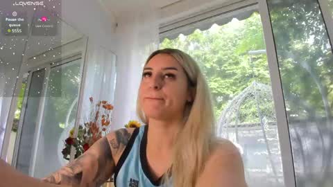 ella_vee online show from 06.01.26