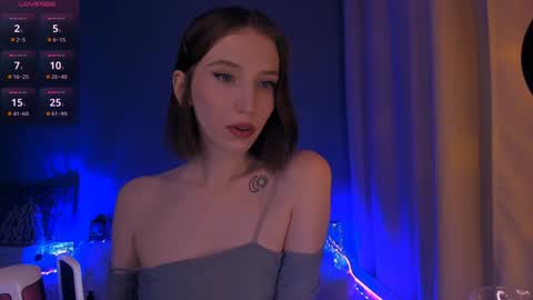 ellaamber online show from 01.08.25