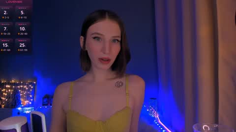 ellaamber online show from 01.18.25