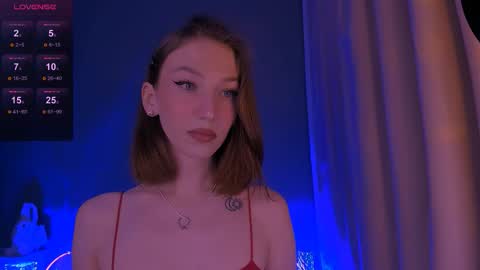 ellaamber online show from 11.26.25