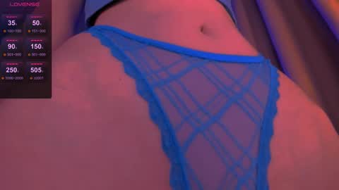 ellaamber online show from 11.28.25