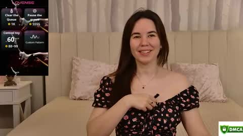 Snapshot of ellaander chatting on 05.18.26 Ella online show from 05.18.26
