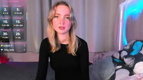 Ella online show from 11.07.25