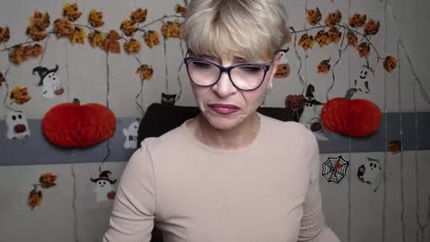 EllaBonito online show from 11.13.25