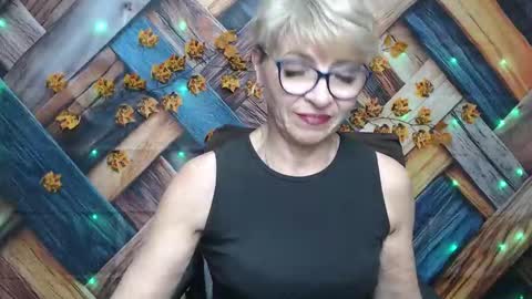 EllaBonito online show from 11.24.25