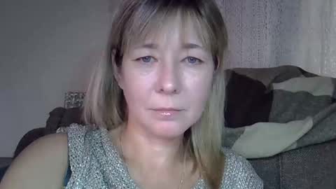 Snapshot of ellajohnsonx chatting on 10.05.25 ellajohnsonx online show from 10.05.25