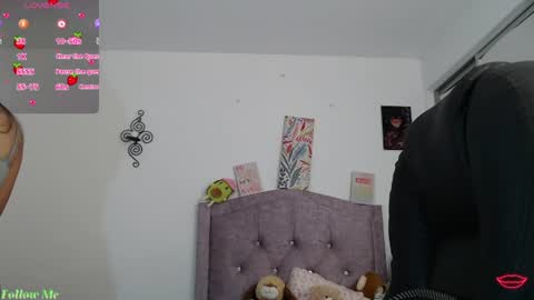 Snapshot of ellajonz chatting on 06.12.26 Ella Amoneth online show from 06.12.26