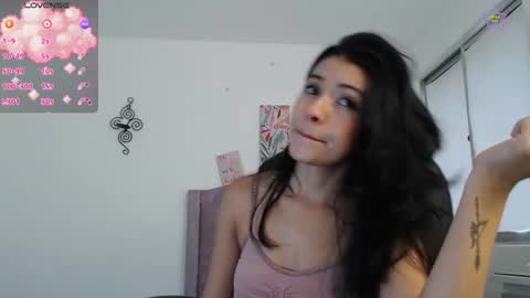 Snapshot of ellajonz chatting on 06.29.26 Ella Amoneth online show from 06.29.26
