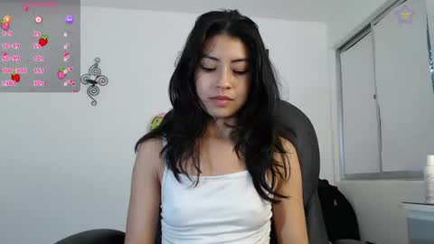 Snapshot of ellajonz chatting on 07.19.26 Ella Amoneth online show from 07.19.26