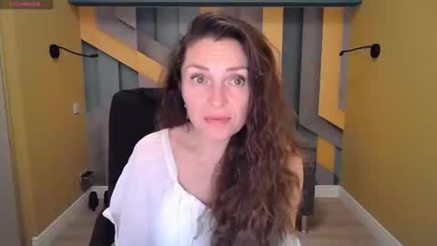 EllaLongs online show from 01.19.25