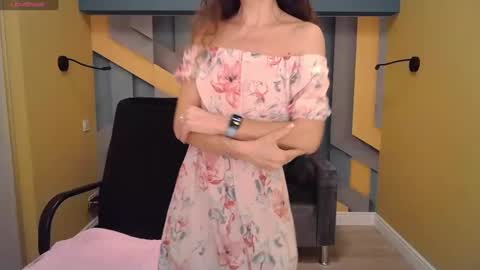 EllaLongs online show from 01.26.25