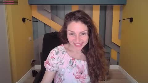 EllaLongs online show from 02.04.25