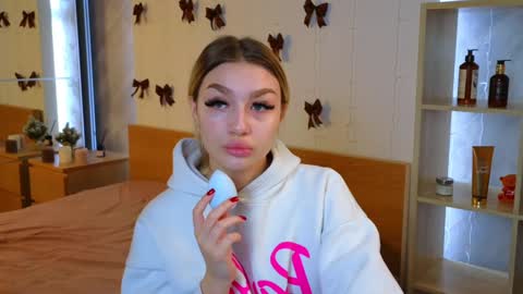 ellamilla online show from 12.24.24