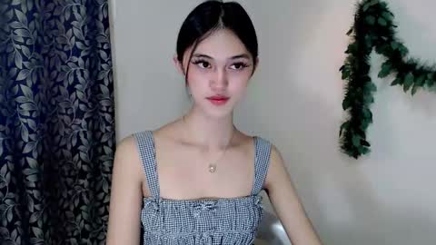 Snapshot of ellamiller69 chatting on 10.04.25 ELLA online show from 10.04.25