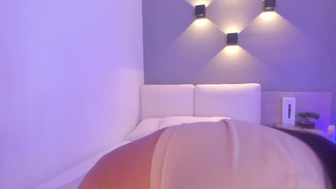 Ella online show from 01.24.25