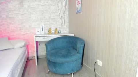 Ella online show from 03.09.25