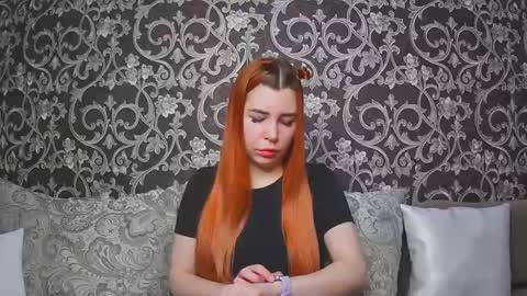 EllaNuar online show from 02.09.26