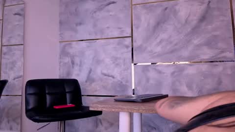  ella  online show from 04.02.26